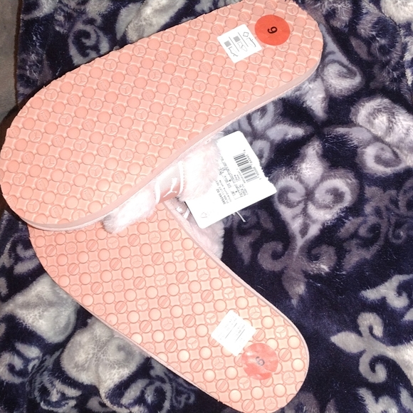 Puma fluff remix flippers women size 6 color pink - Picture 3 of 5